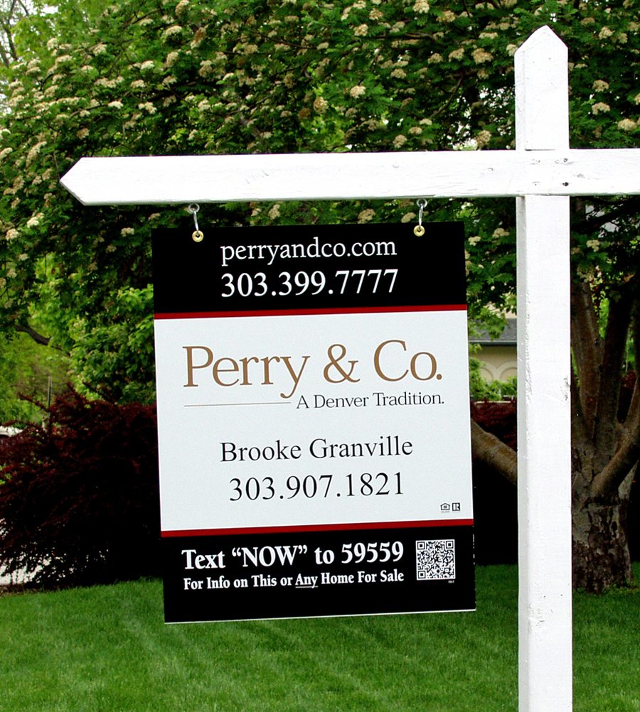 Our 25 Favorite Real Estate Yard Signs & Tips for New Agents