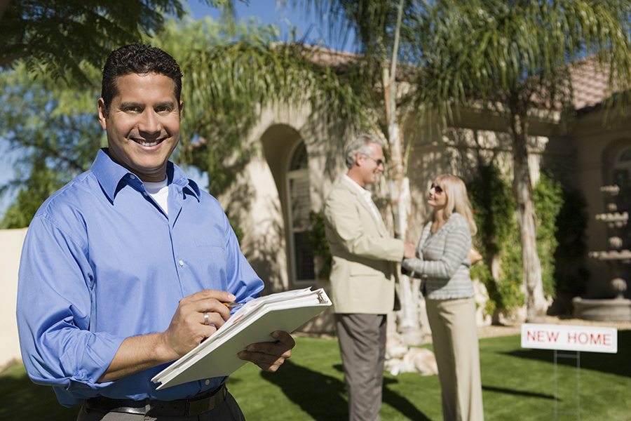 How to Become a Real Estate Agent: A Step by Step Guide