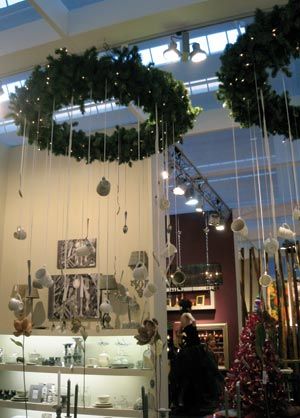 25 Creative Christmas Display Ideas &amp; Examples