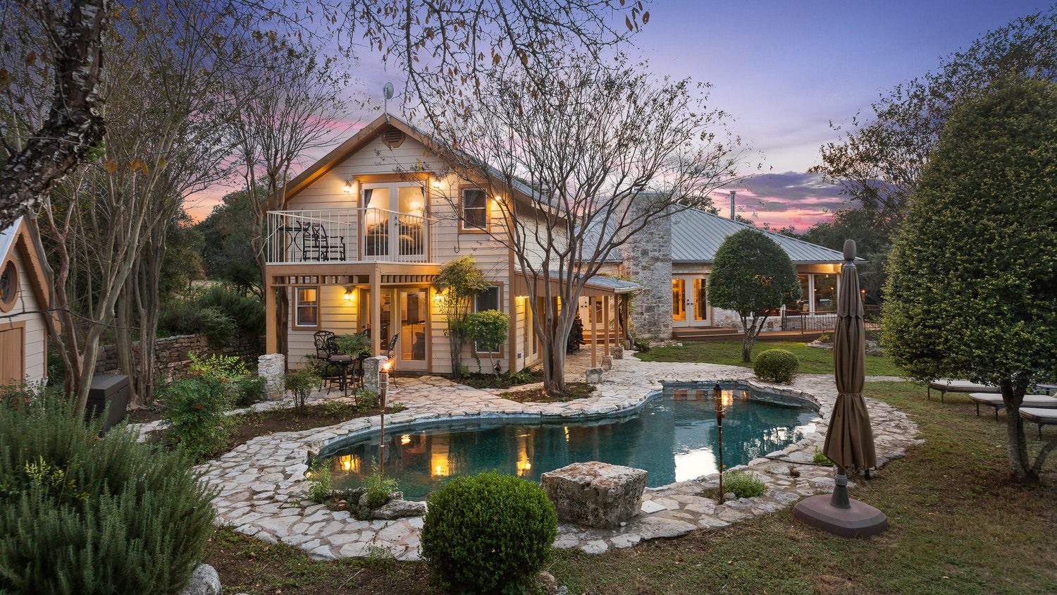 Texas Real Estate Photography of a house with pool