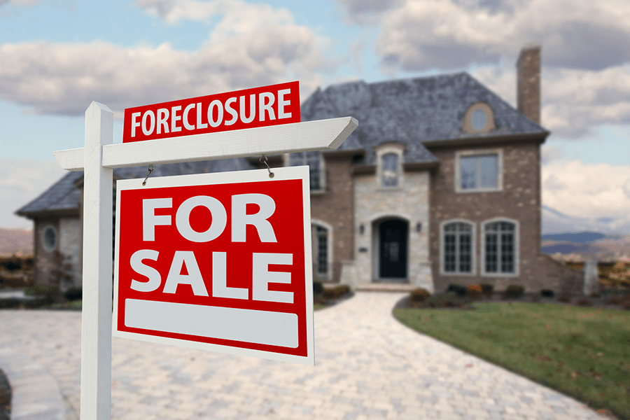 how can i get a foreclosed home