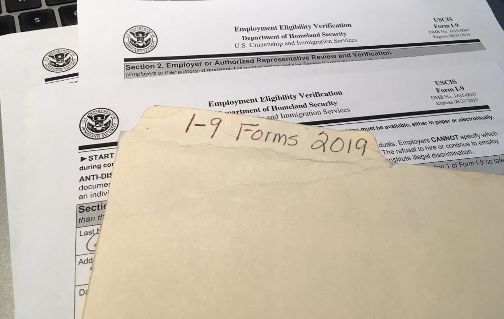 How to Fill Out the I-9 Form in 5 Steps [+Examples]