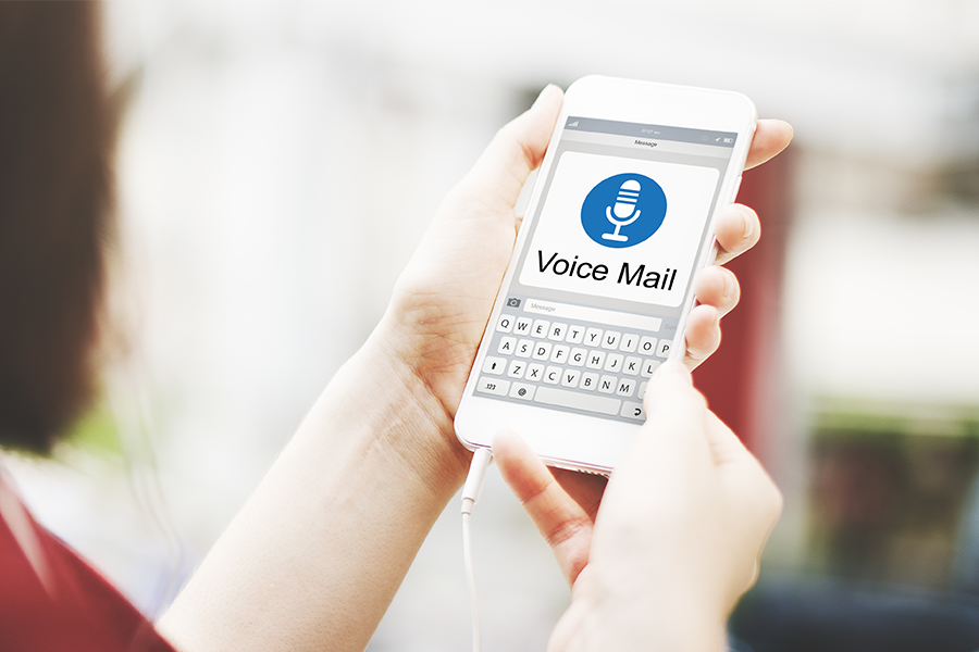 The 7 Best Professional Voicemail Greetings (+ Example Scripts)