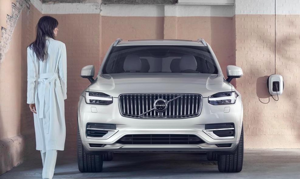 Campagna di rebranding di lusso Volvo