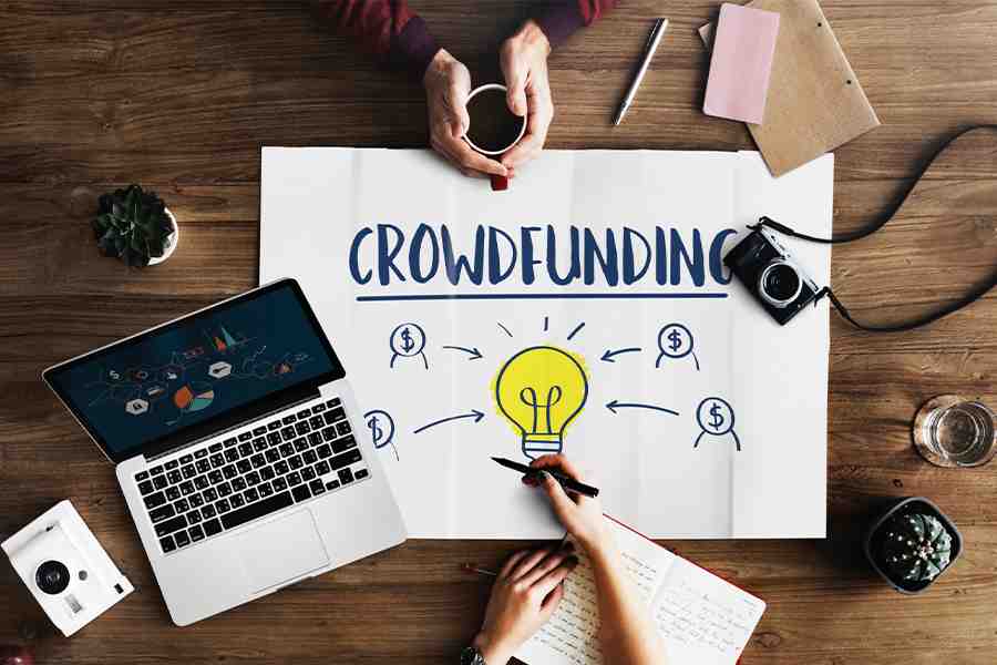10 Pros and Cons of Business Crowdfunding