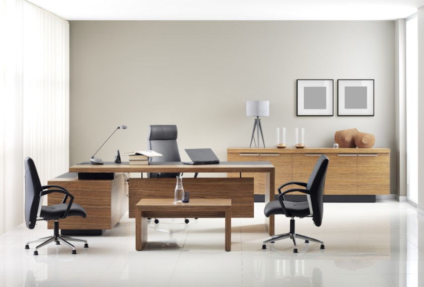 An office with good quality furnitures.