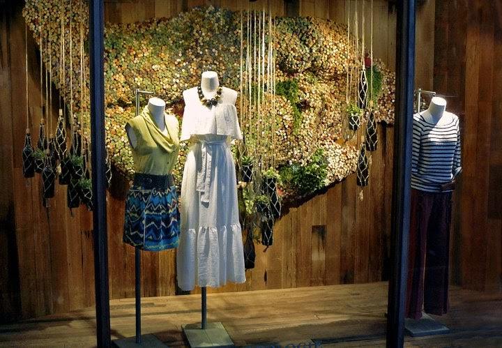 Window display ideas, shop front display ideas, Garments Shop Front