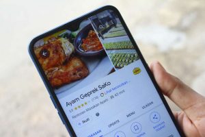 Local Restaurant on Google Maps Mobile App