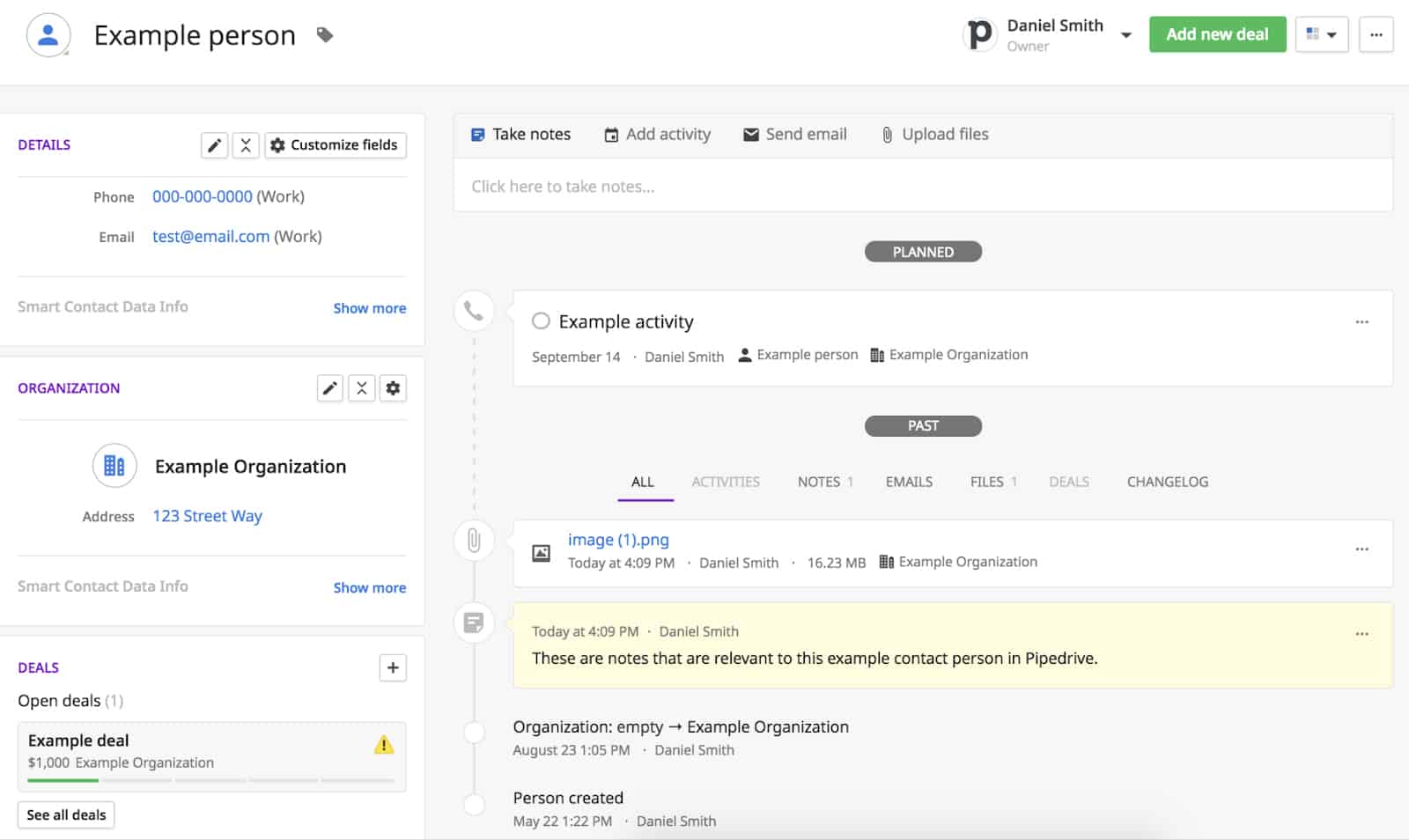Example of contact profile of Pipedrive with Notes Feature