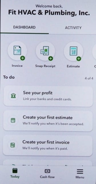 Screenshot of the QuickBooks Online mobile app dashboard.