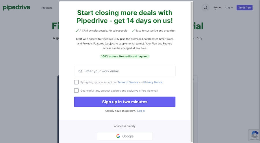 A screenshot of Pipedrive's sign up form for a 14-day free trial.