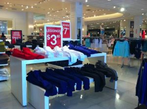 Showing Forever 21 displays.