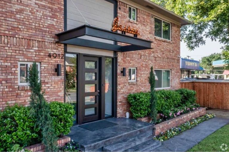 How Much Should You Charge for Rent? (+ Free Calculator & Tips)