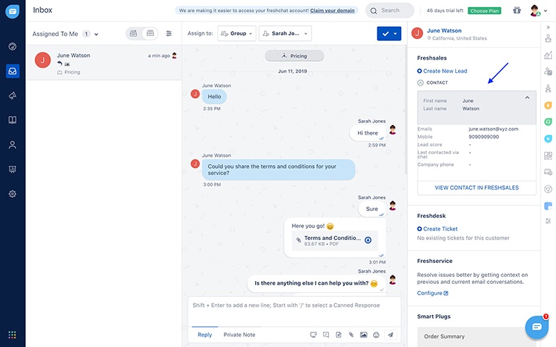 Engaging a lead through live chat in Freshchat, integrated with Freshsales