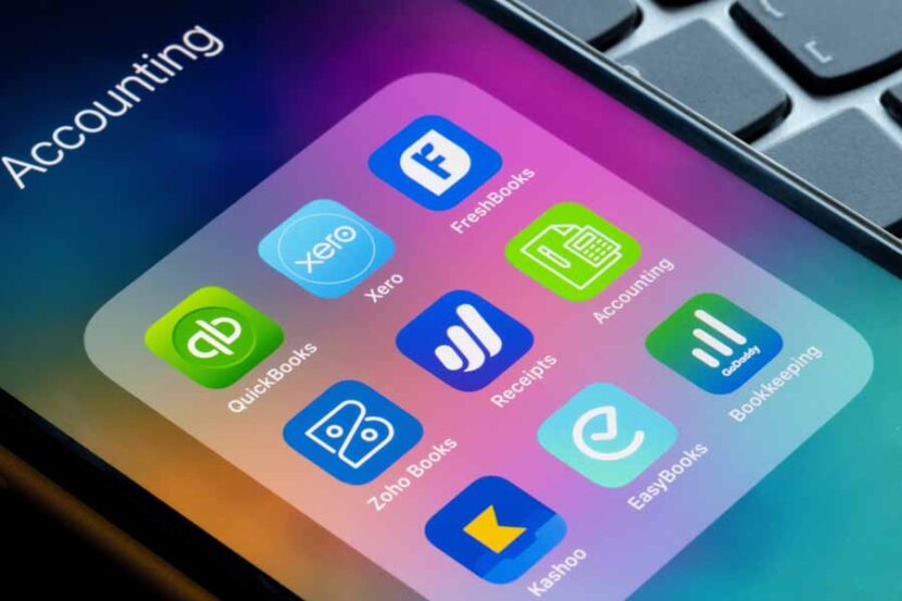 Zoho Books vs QuickBooks Price, Features & What’s Best in 2024