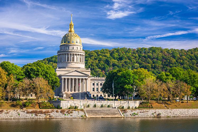 Picture of the West Virginia State Capitol in Charleston, West Virginia