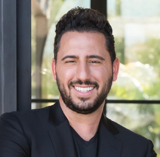 Headshot of Josh Altman, a famous real estate agent in Beverly Hills California.