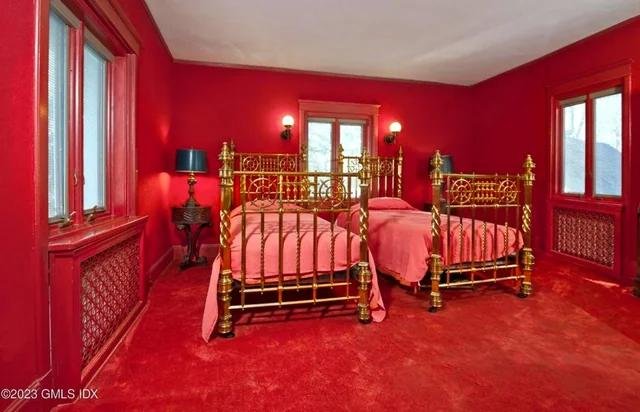 All red bedroom design.