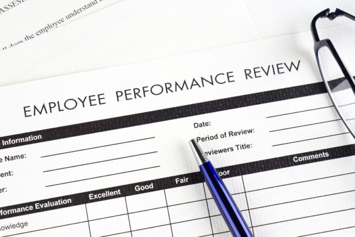 Employee Evaluation Form: Templates & What to Include