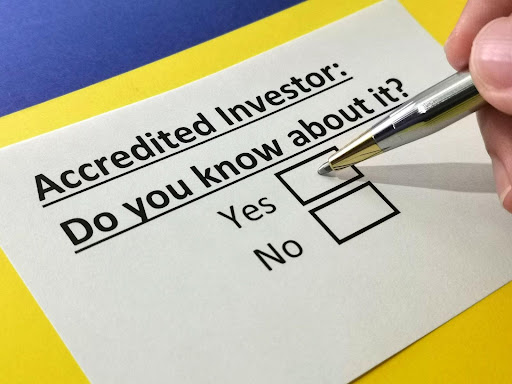An image asking if you know what an accredited investor is.