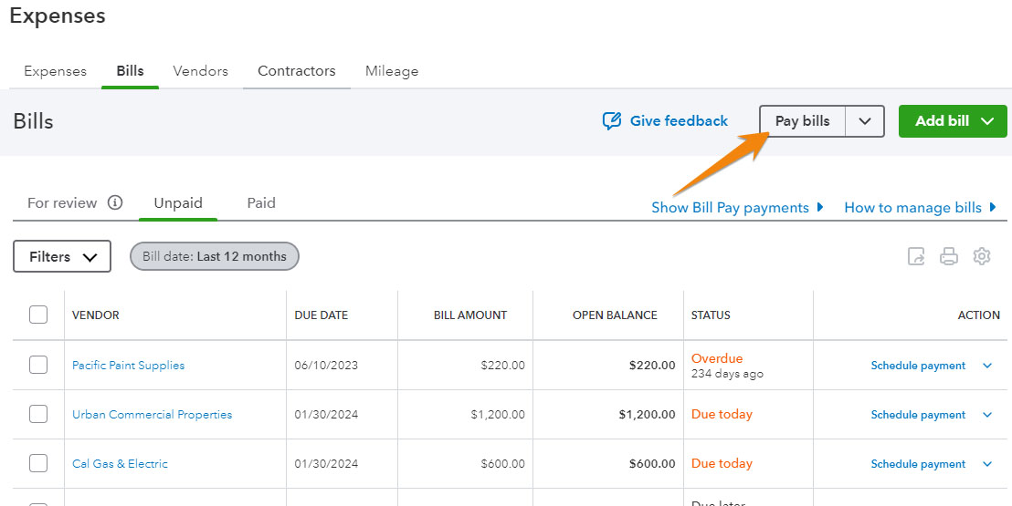 Bills tab under Expenses highlighting the Pay bills button in QuickBooks Online.