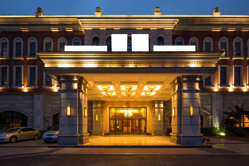 Front entrance of a hotel.