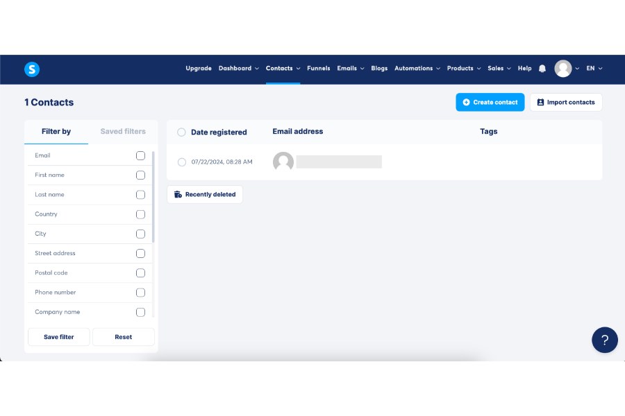 Managing email contacts in Systeme's CRM platform.