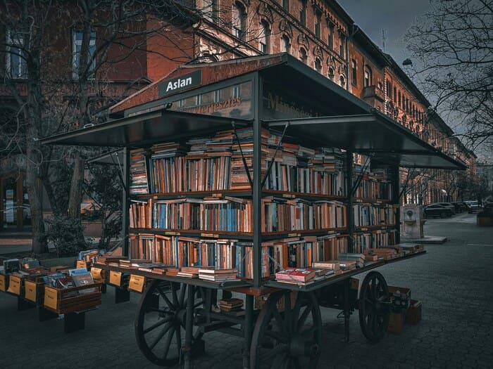 A charming pop-up bookstore on wheels